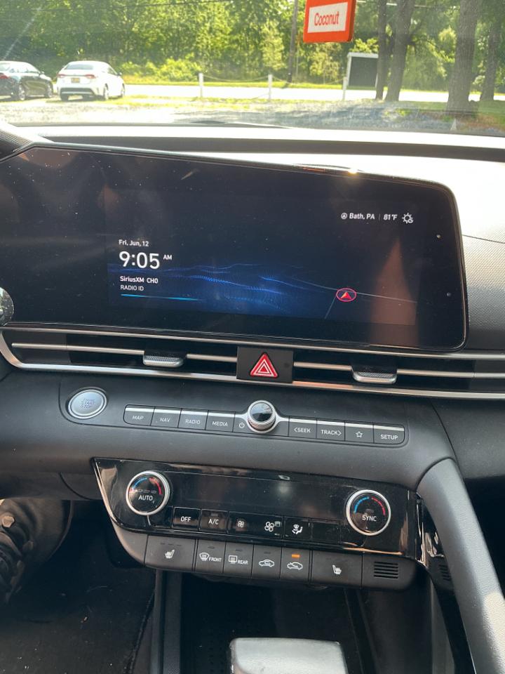Hyundai Elantra SEL 2023