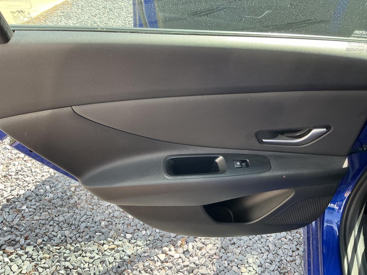 Hyundai Elantra SEL 2023