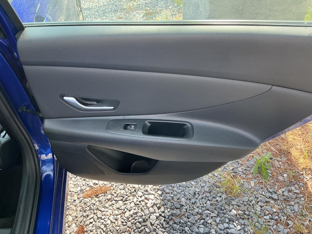 Hyundai Elantra SEL 2023