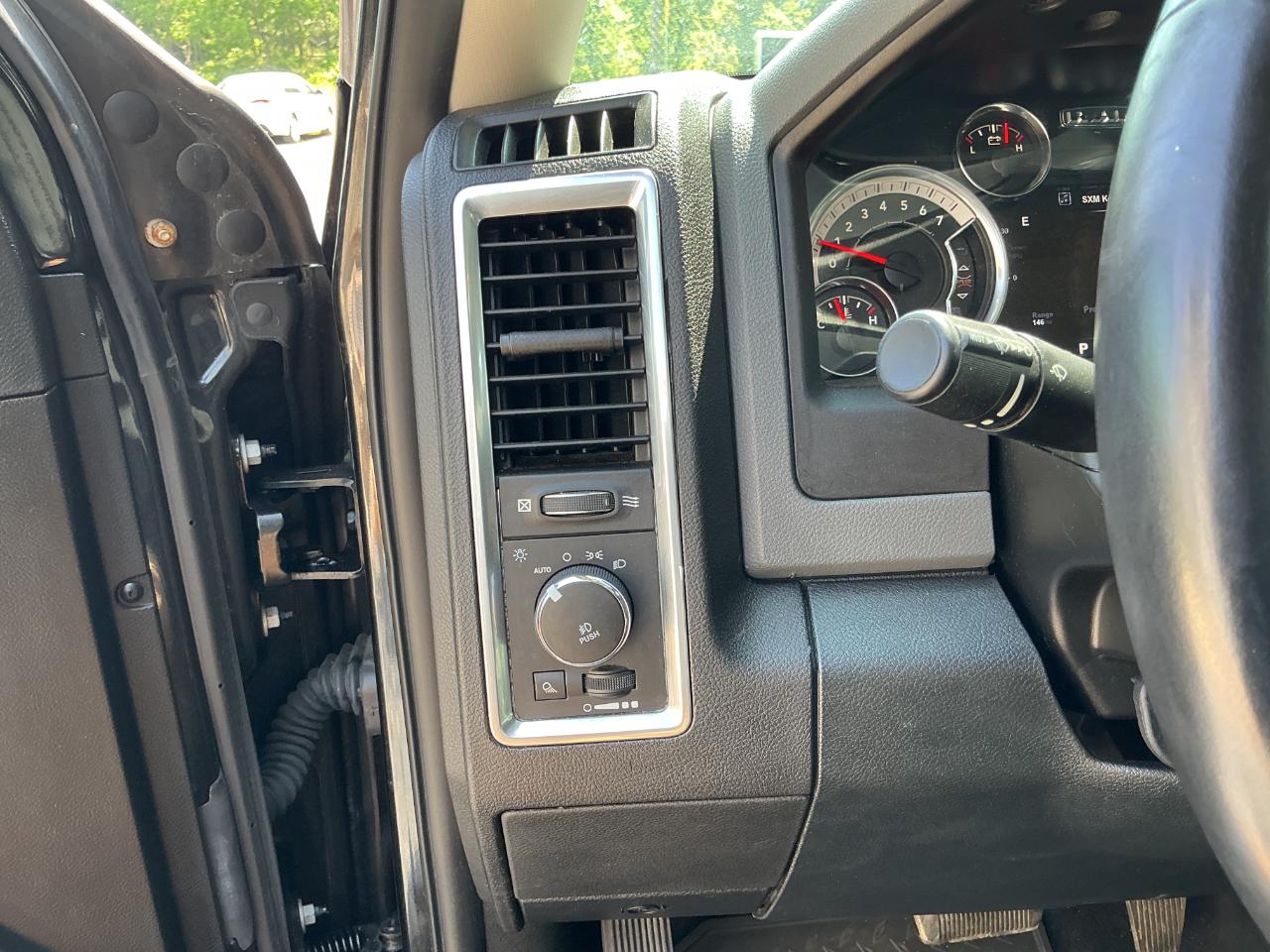 RAM 1500 Big Horn 4x4 Quad Cab 6'4" Box 2018