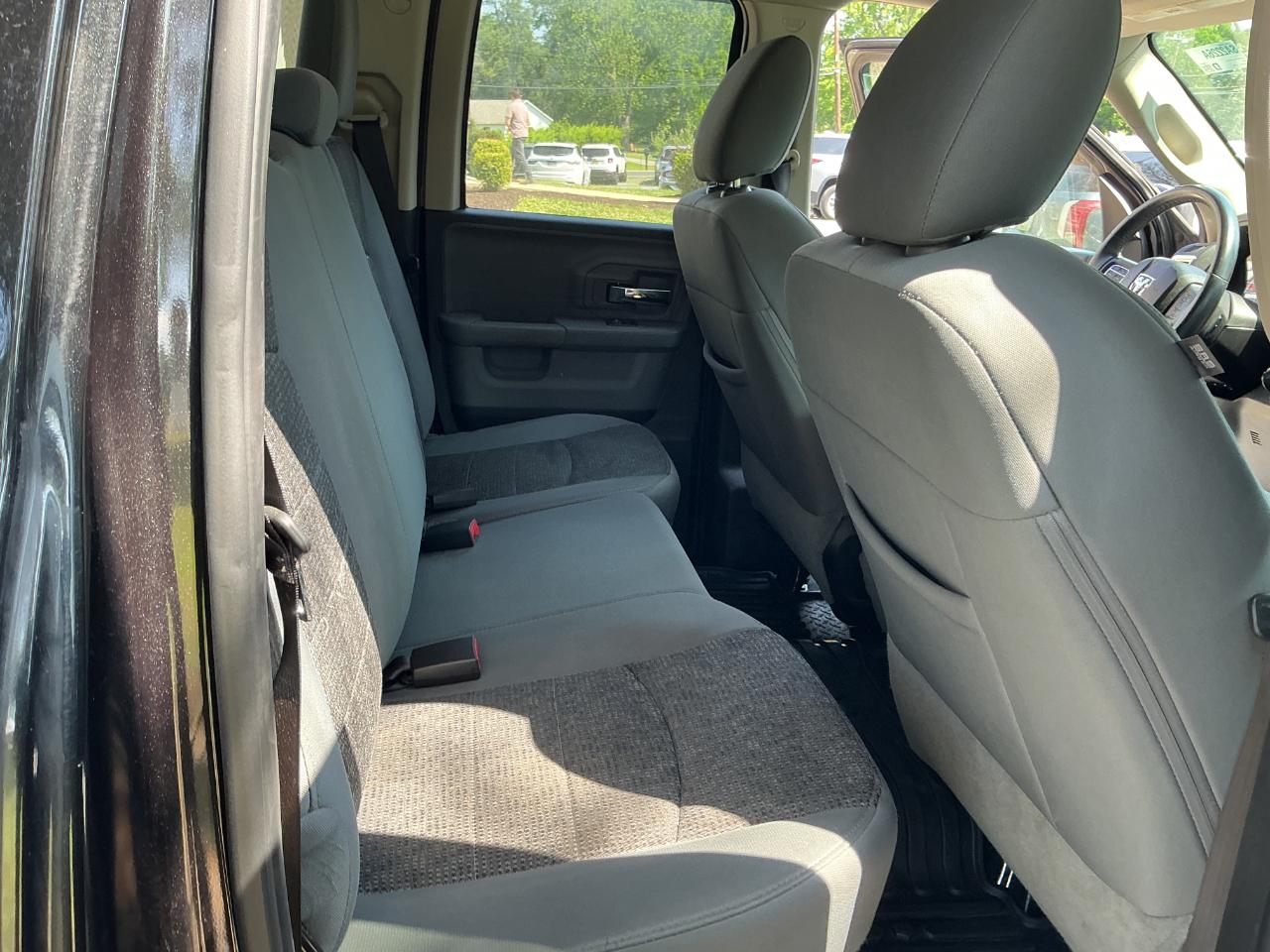 RAM 1500 Big Horn 4x4 Quad Cab 6'4" Box 2018