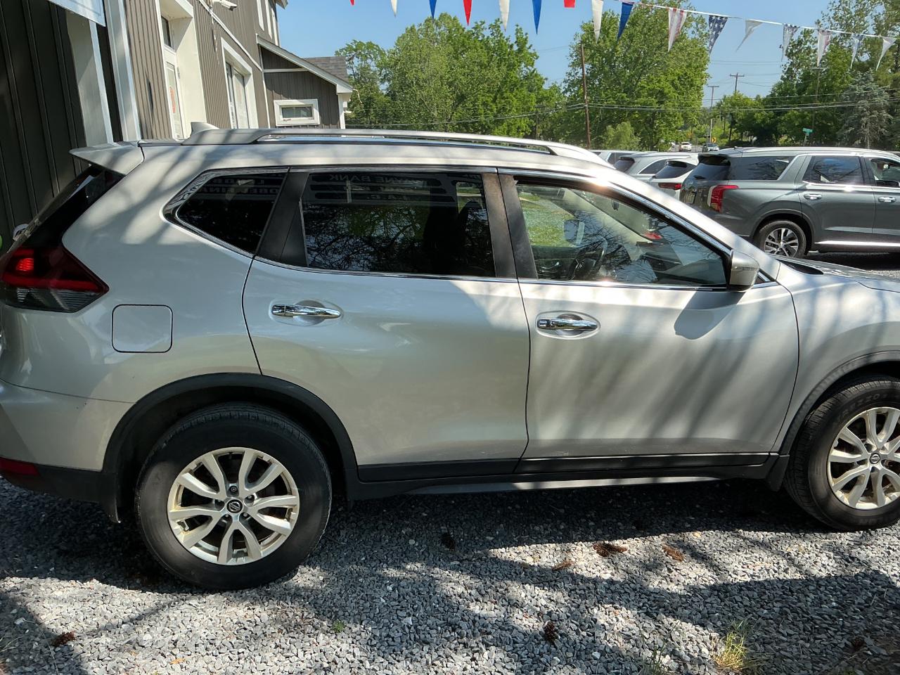 Nissan Rogue AWD SV 2020