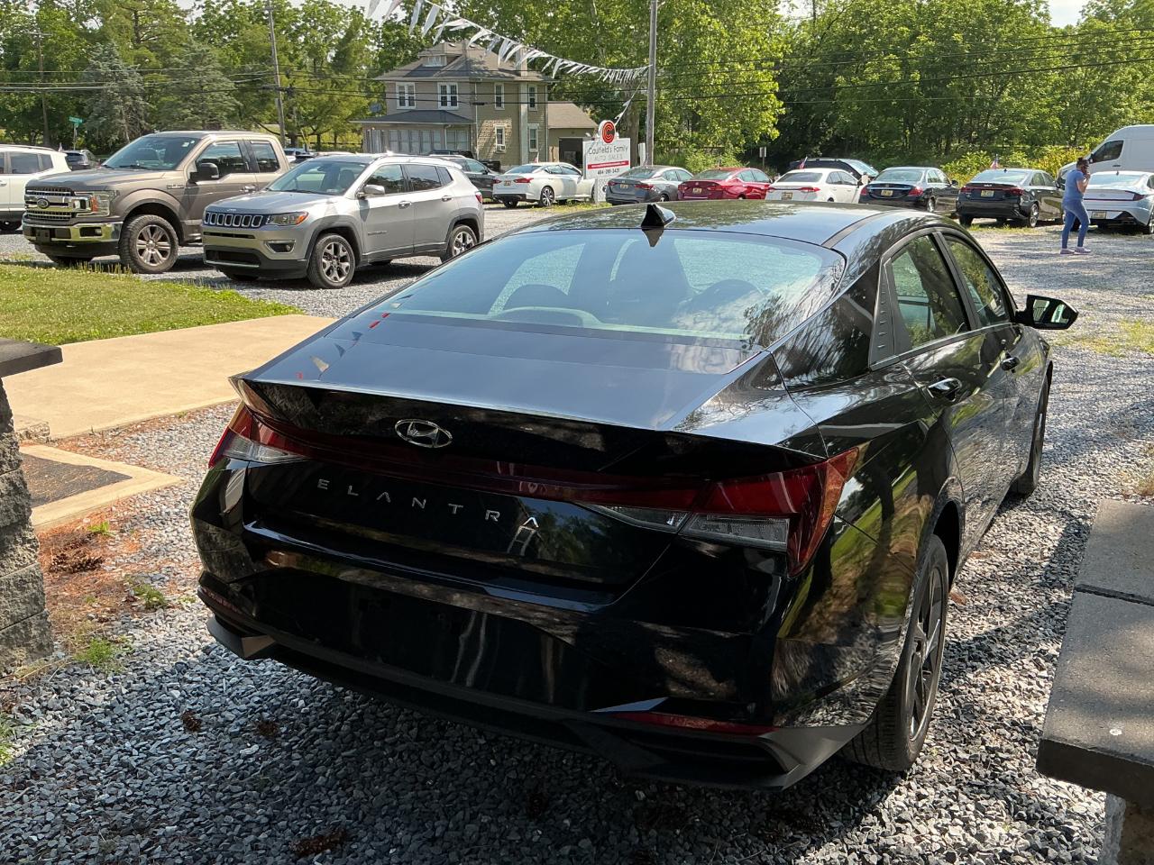 Hyundai Elantra SEL 2023