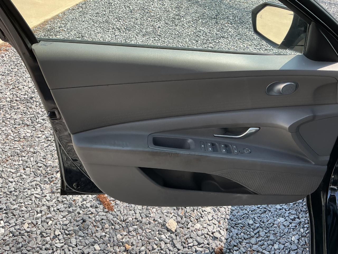 Hyundai Elantra SEL 2023