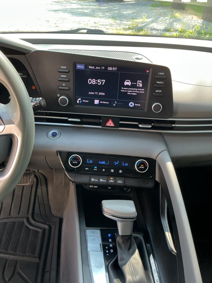 Hyundai Elantra SEL 2023