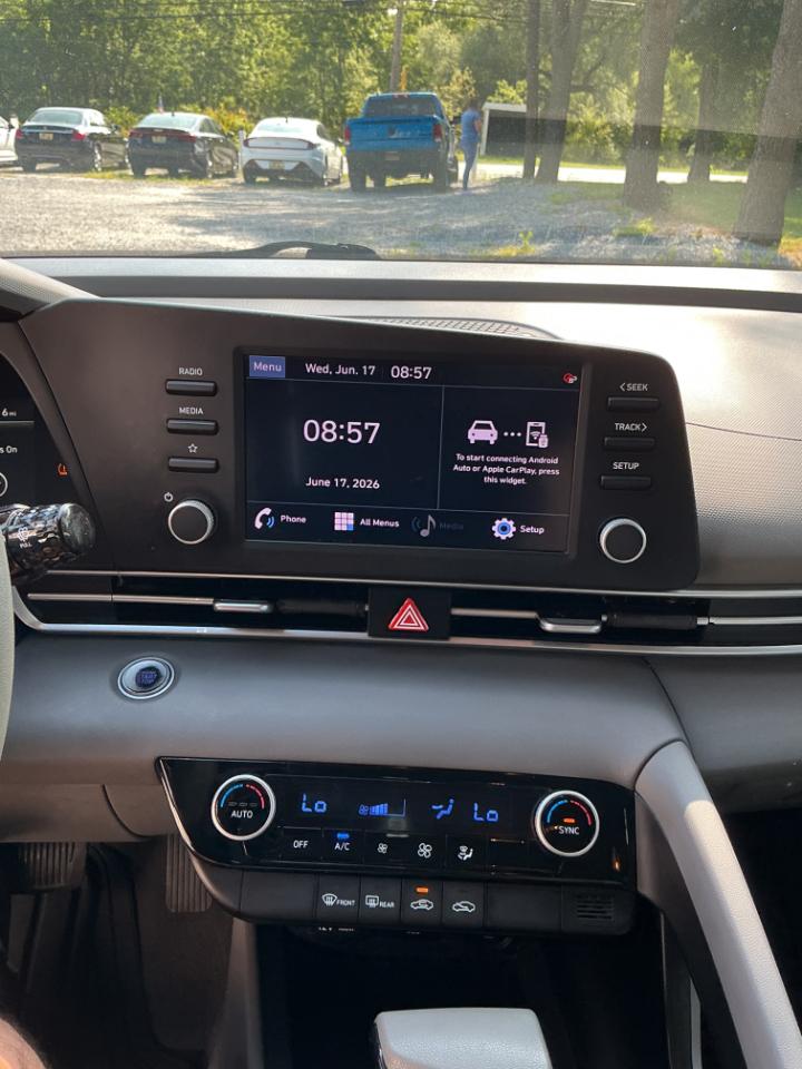 Hyundai Elantra SEL 2023