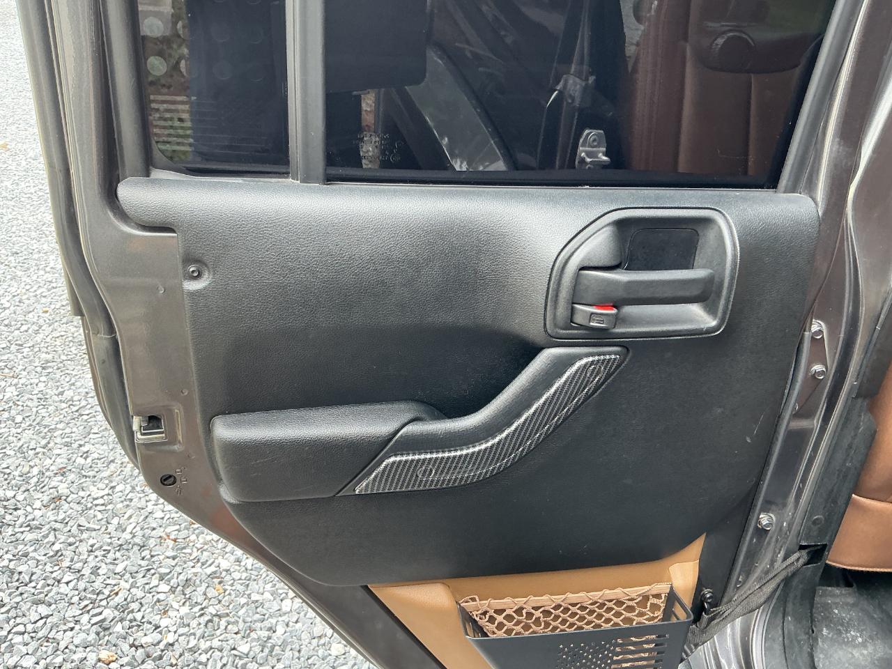 Jeep Wrangler Unlimited 4WD 4dr Sahara 2017