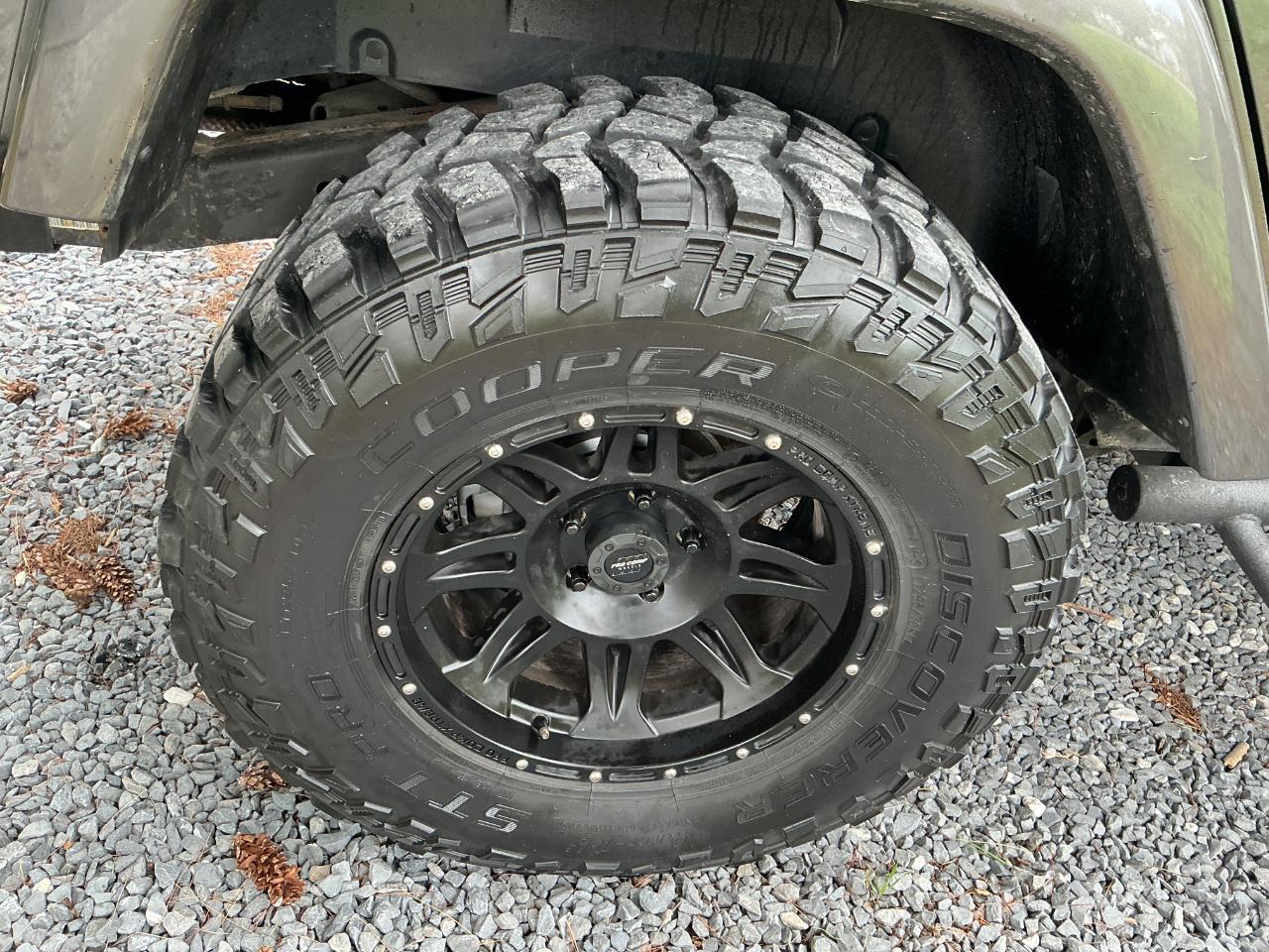 Jeep Wrangler Unlimited 4WD 4dr Sahara 2017