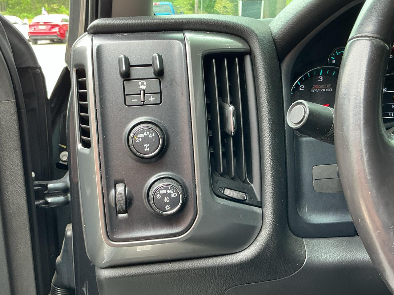 Chevrolet Silverado 1500 LTZ Z71 Crew Cab 4WD 2018