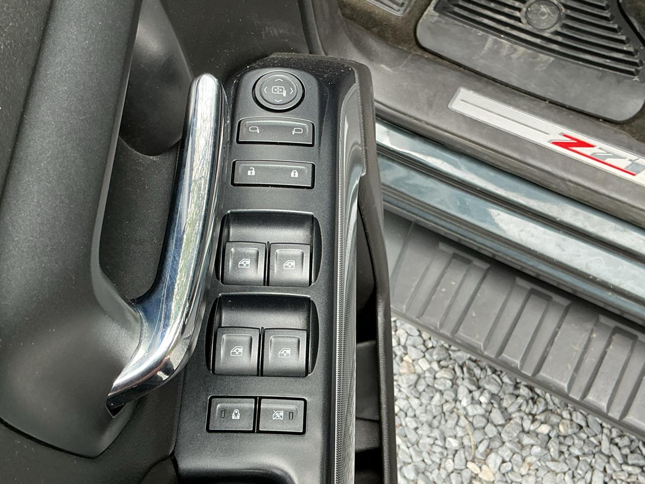 Chevrolet Silverado 1500 LTZ Z71 Crew Cab 4WD 2018