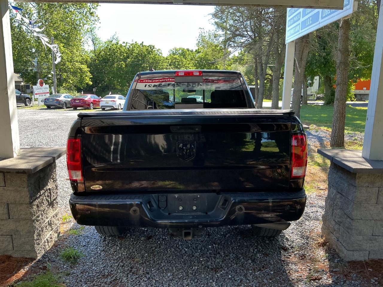 RAM 1500 Big Horn Crew Cab 4WD 2018