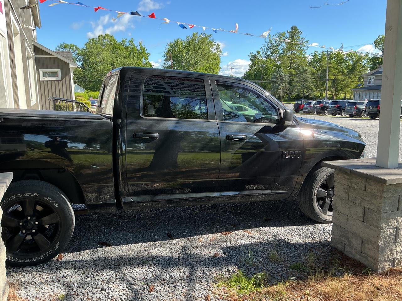 RAM 1500 Big Horn Crew Cab 4WD 2018