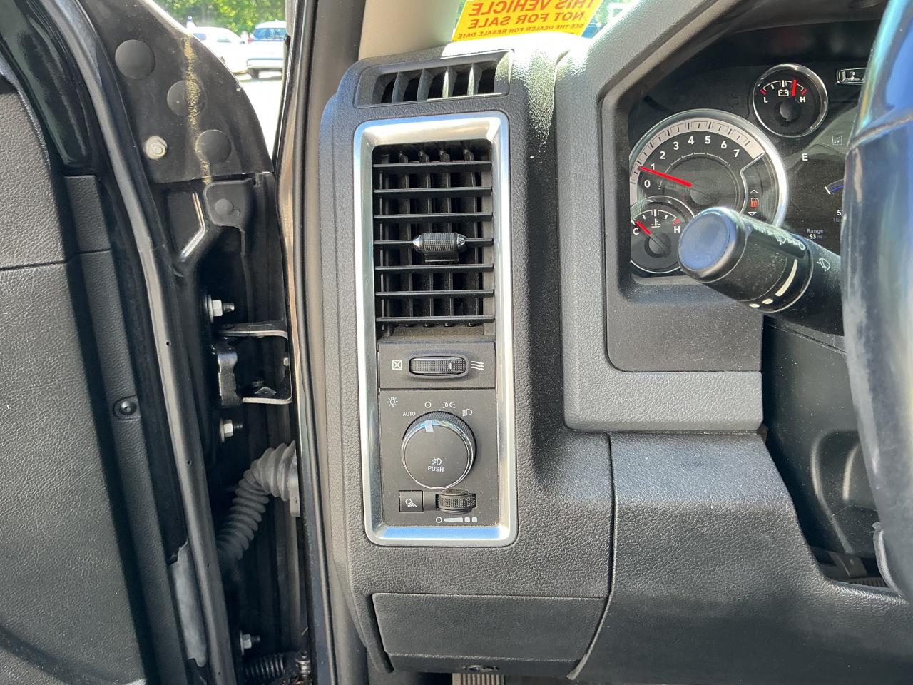 RAM 1500 Big Horn Crew Cab 4WD 2018