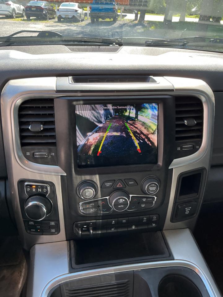 RAM 1500 Big Horn Crew Cab 4WD 2018