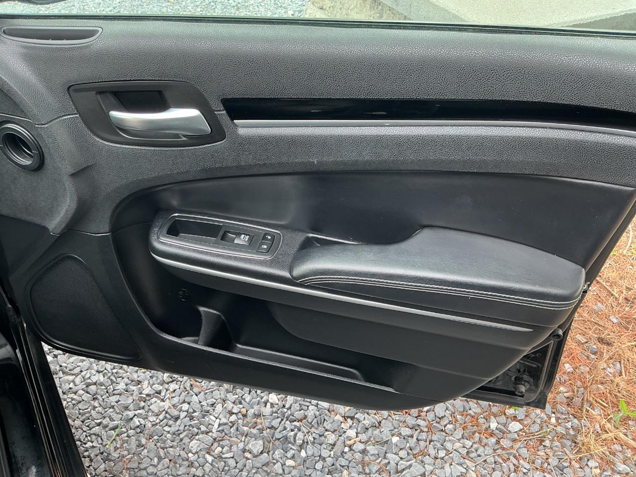 Chrysler 300 300S RWD 2019