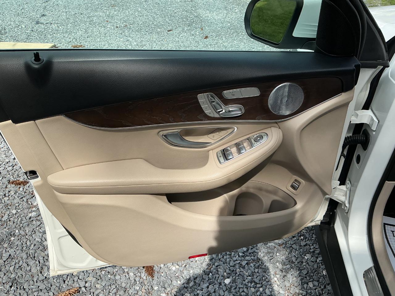 Mercedes-Benz GLC GLC 300 4MATIC SUV 2018