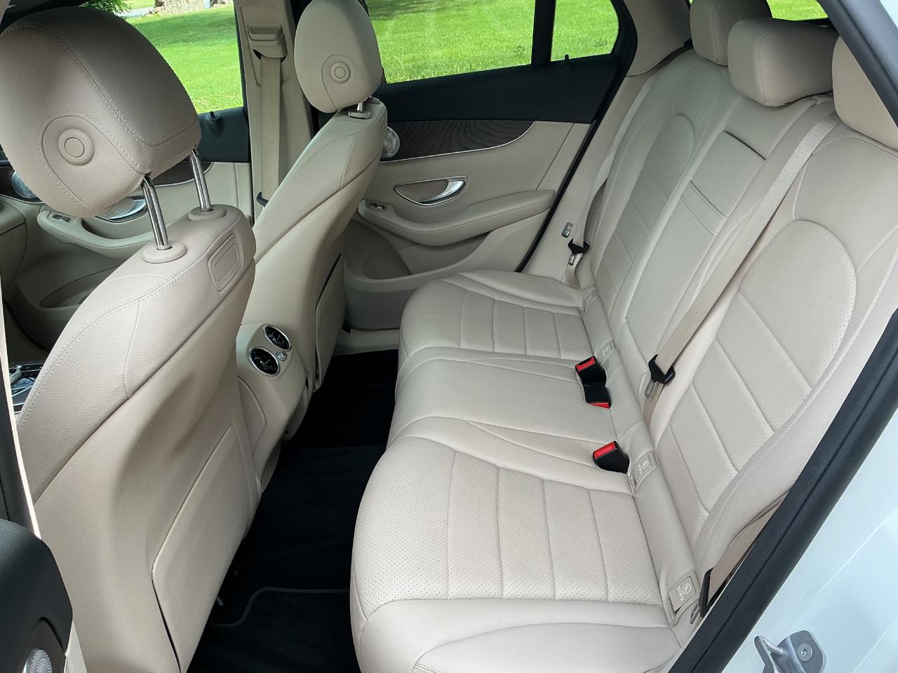 Mercedes-Benz GLC GLC 300 4MATIC SUV 2018