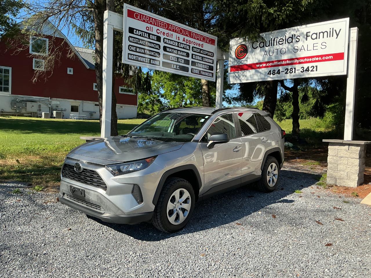 Toyota RAV4 LE FWD 2021
