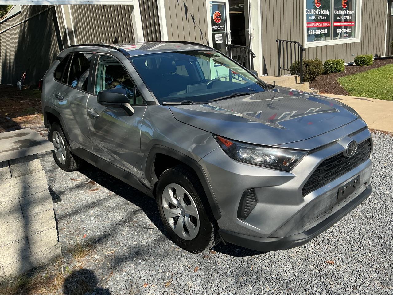 Toyota RAV4 LE FWD 2021