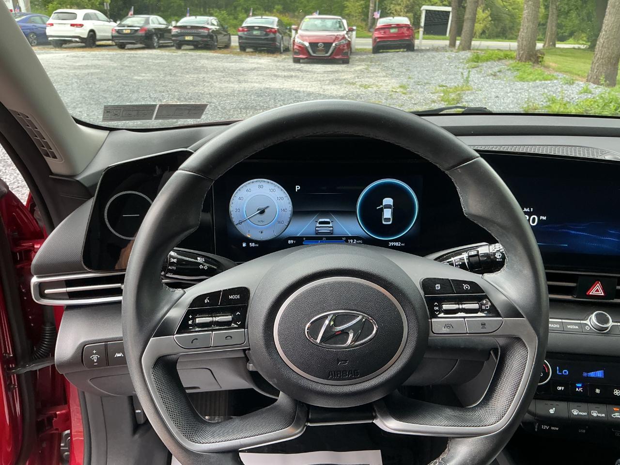 Hyundai Elantra SEL 2023