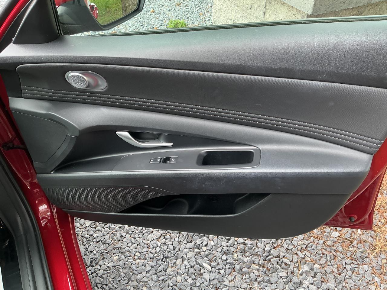 Hyundai Elantra SEL 2023