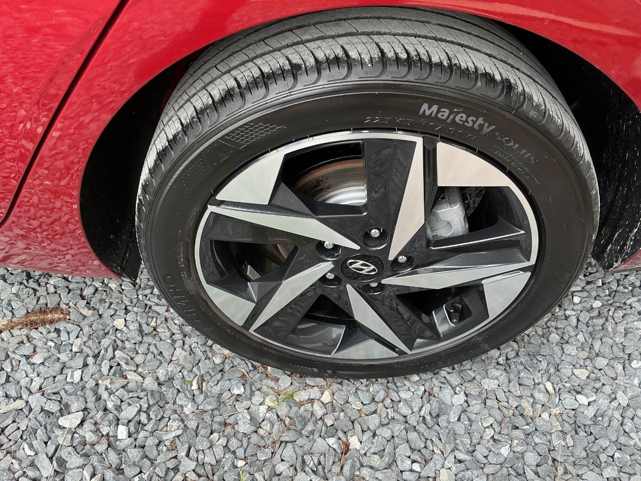 Hyundai Elantra SEL 2023