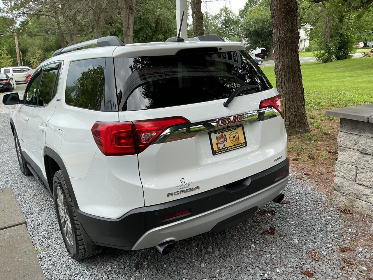 GMC Acadia AWD 4dr SLE w/SLE-2 2019