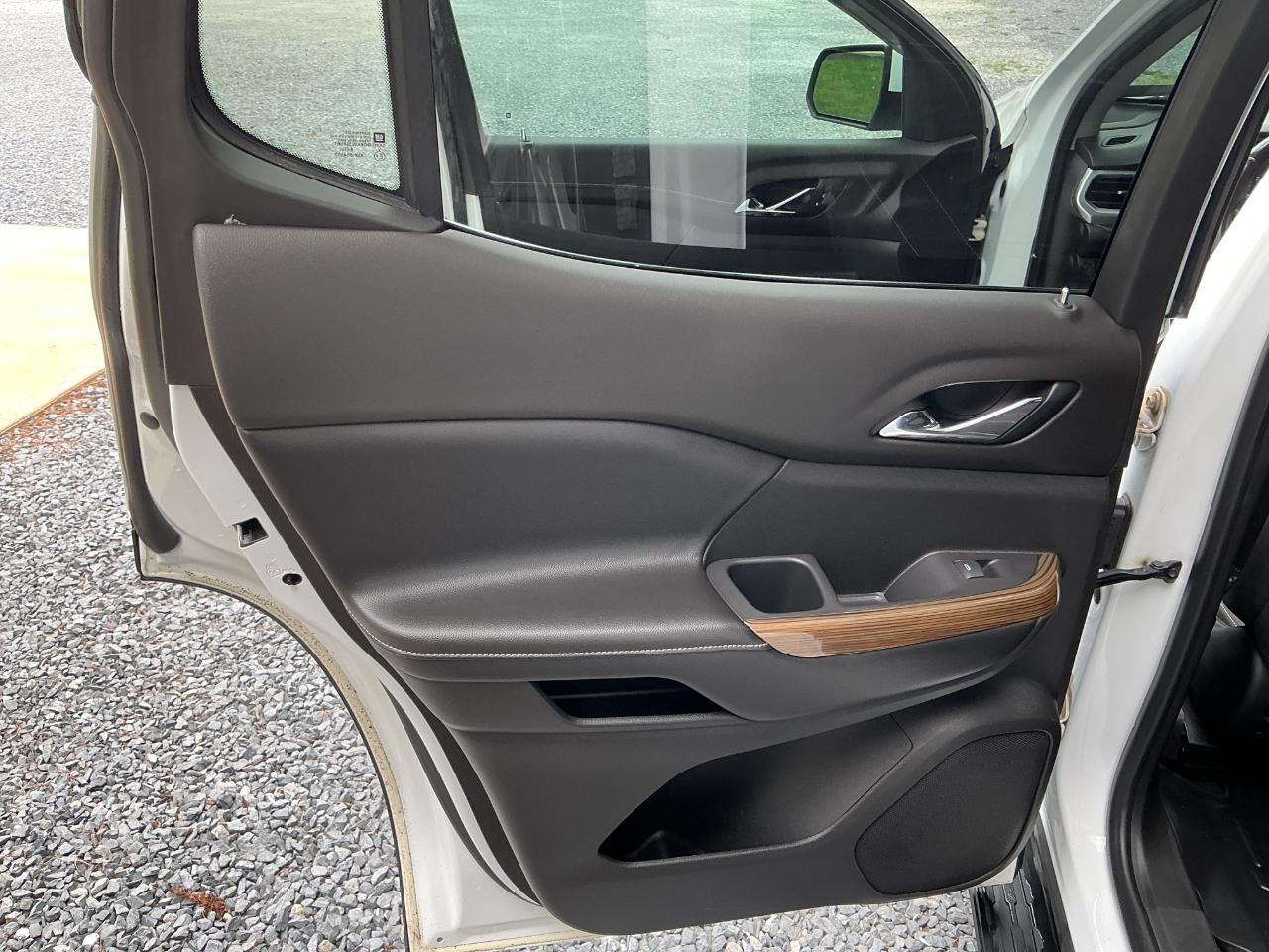 GMC Acadia AWD 4dr SLE w/SLE-2 2019