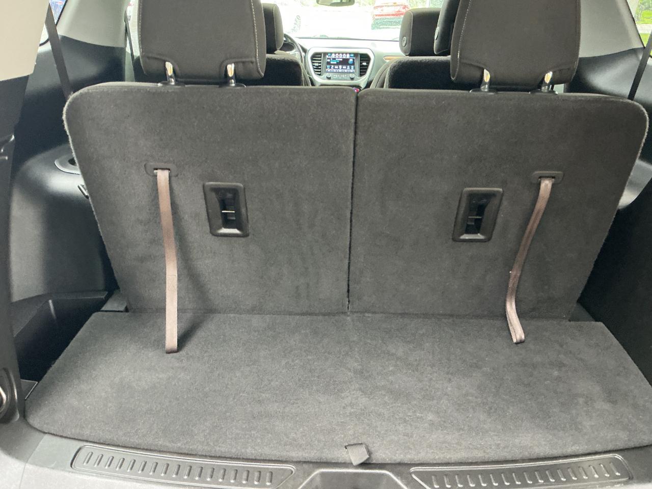 GMC Acadia AWD 4dr SLE w/SLE-2 2019