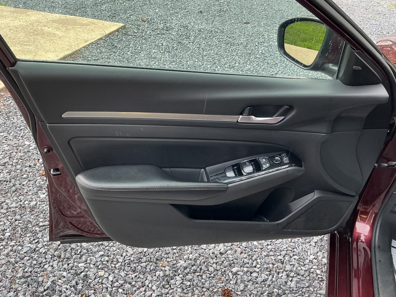 Nissan Altima 2.5 SV Sedan 2023