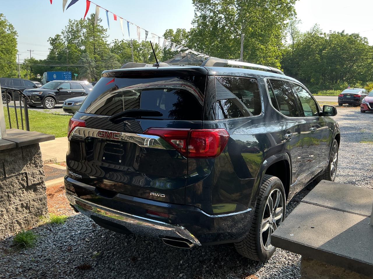 GMC Acadia AWD 4dr Denali 2019