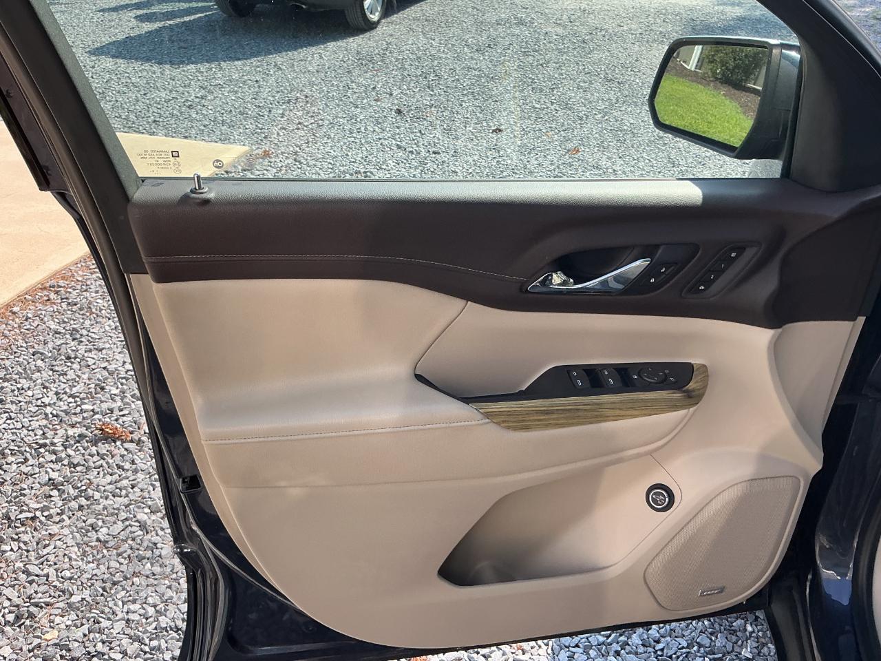 GMC Acadia AWD 4dr Denali 2019