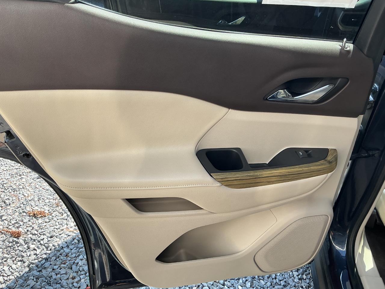 GMC Acadia AWD 4dr Denali 2019