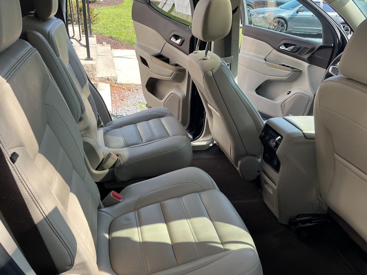 GMC Acadia AWD 4dr Denali 2019