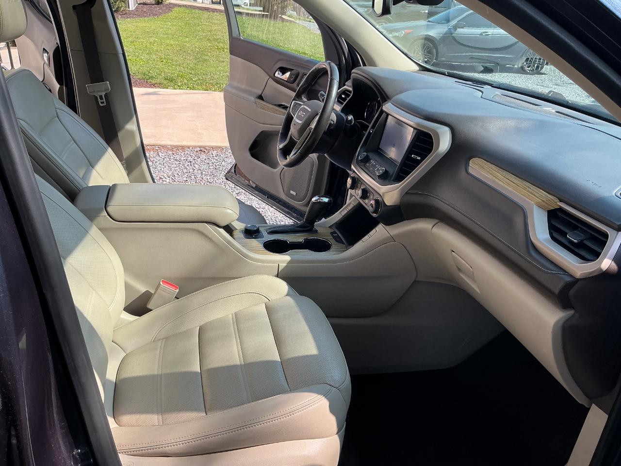 GMC Acadia AWD 4dr Denali 2019