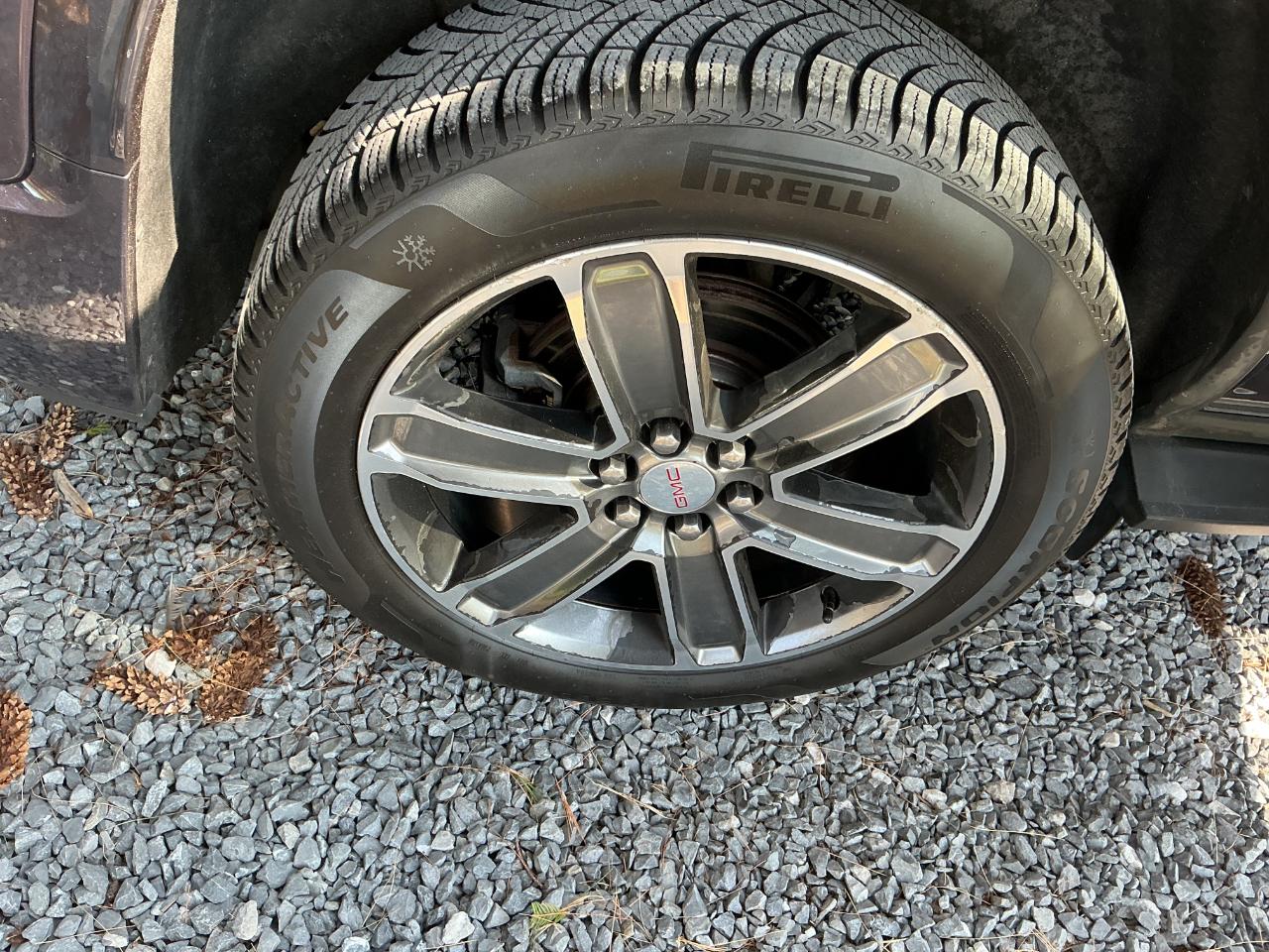 GMC Acadia AWD 4dr Denali 2019