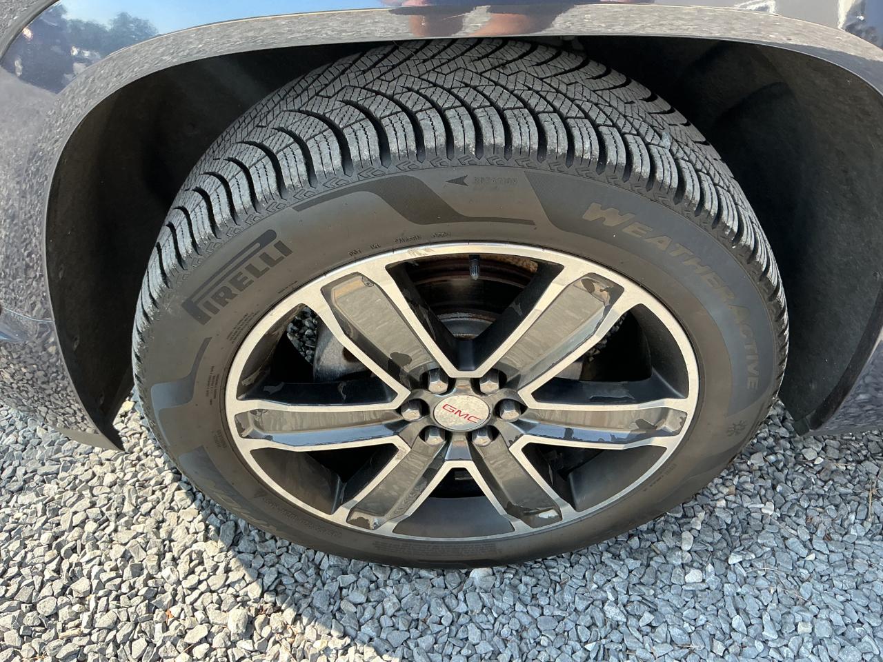 GMC Acadia AWD 4dr Denali 2019
