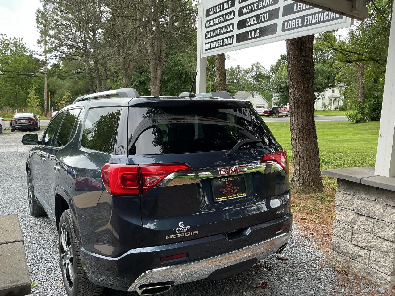 GMC Acadia AWD 4dr Denali 2019
