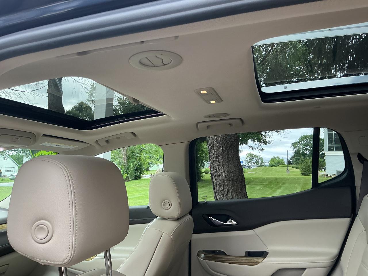 GMC Acadia AWD 4dr Denali 2019