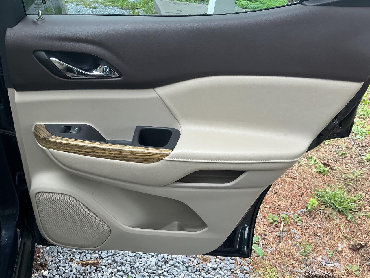 GMC Acadia AWD 4dr Denali 2019