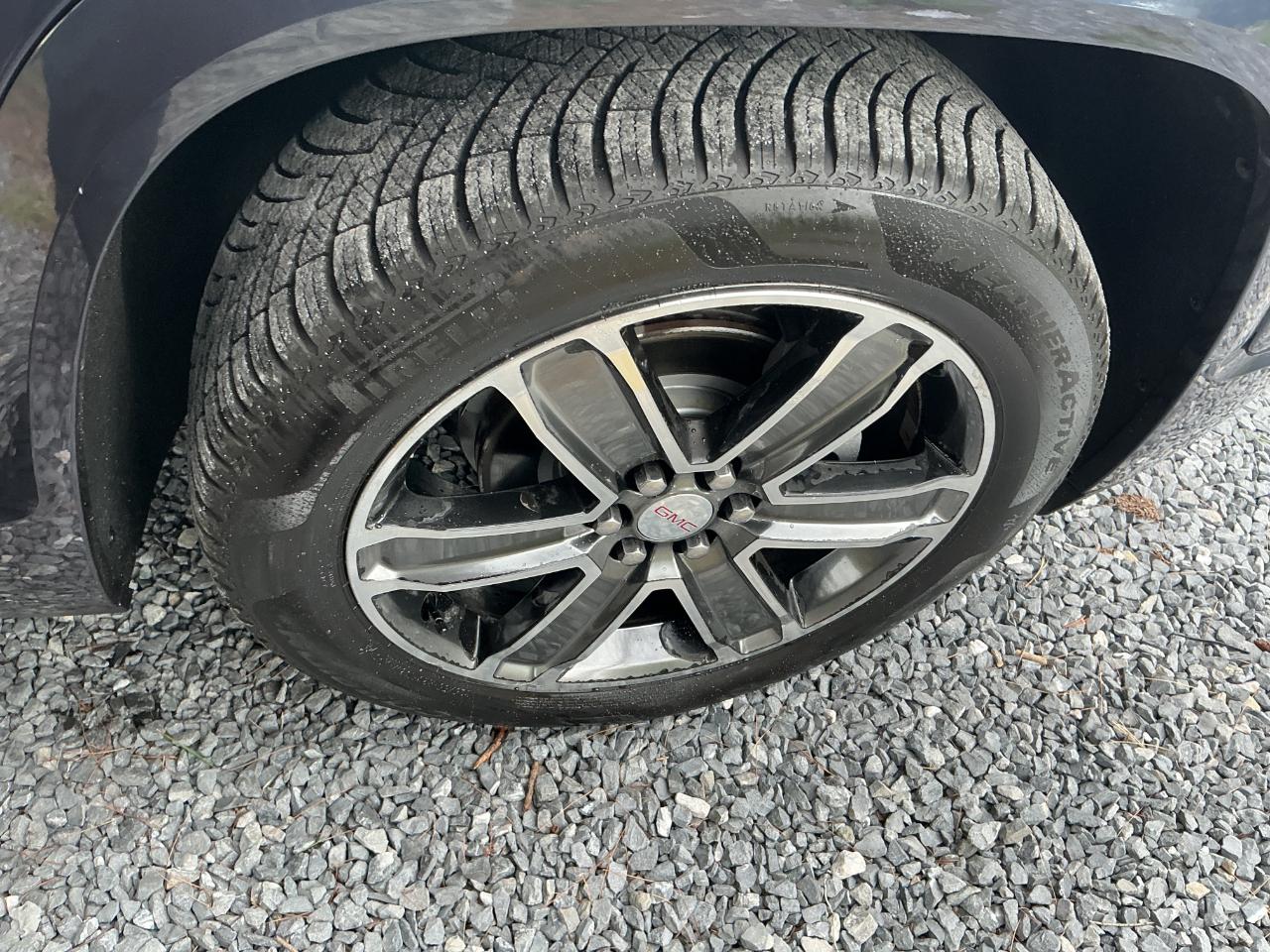 GMC Acadia AWD 4dr Denali 2019