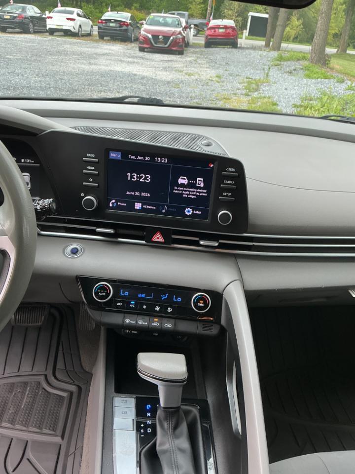 Hyundai Elantra SEL 2023