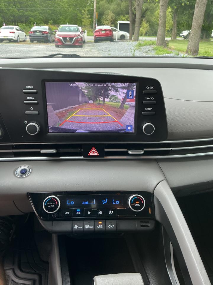 Hyundai Elantra SEL 2023