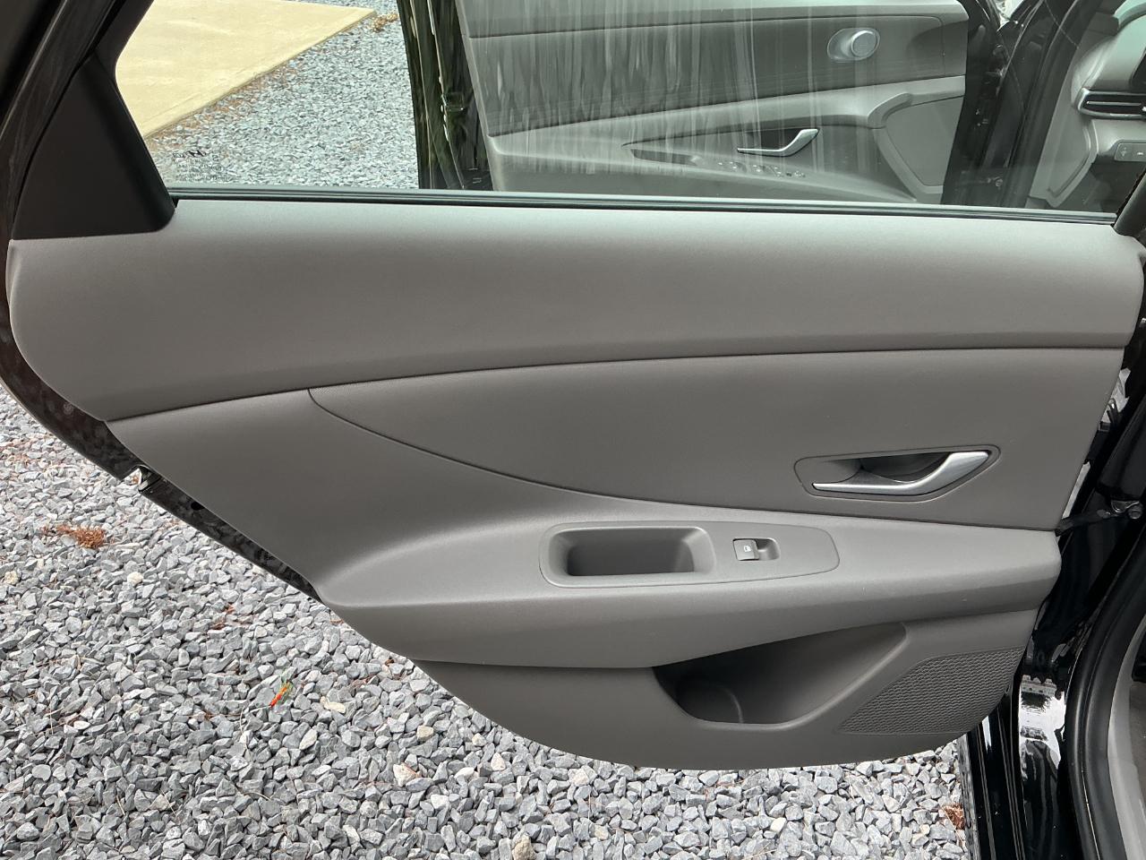 Hyundai Elantra SEL 2023