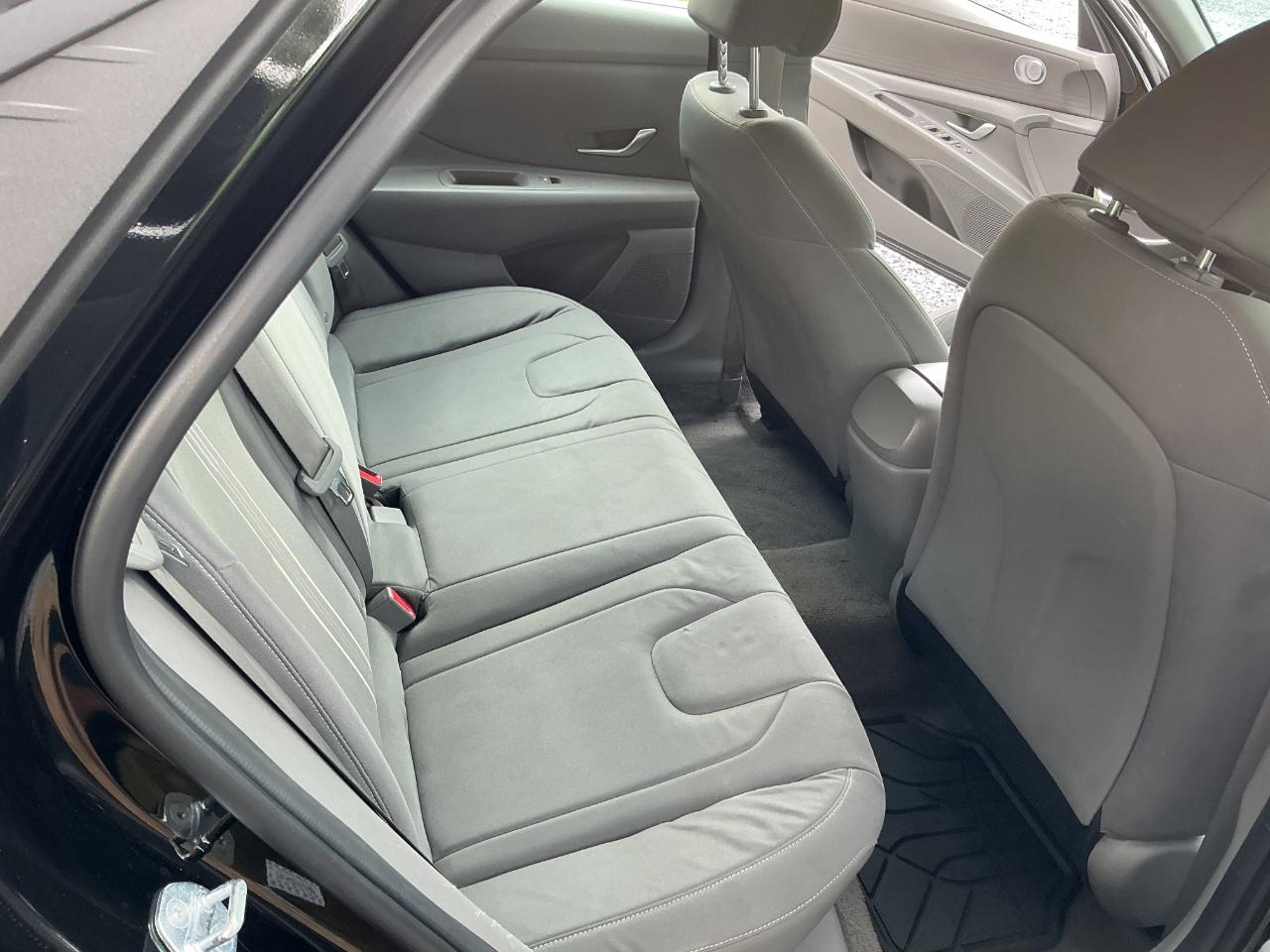 Hyundai Elantra SEL 2023