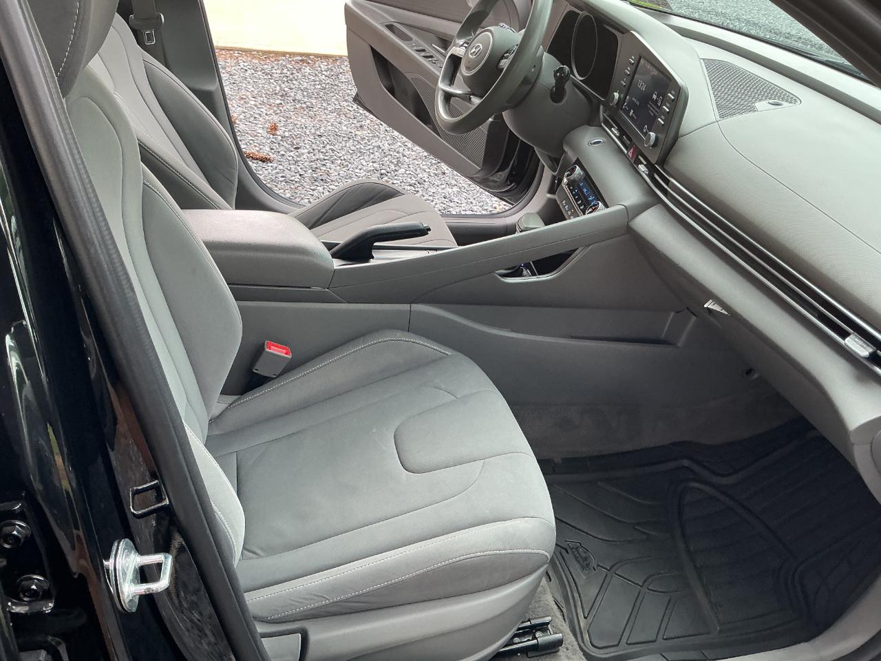 Hyundai Elantra SEL 2023