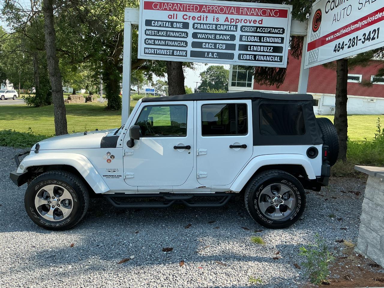 Jeep Wrangler Unlimited 4WD 4dr Sahara 2017