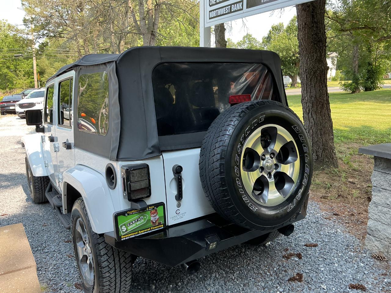 Jeep Wrangler Unlimited 4WD 4dr Sahara 2017