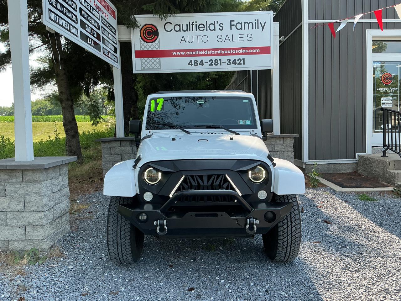 Jeep Wrangler Unlimited 4WD 4dr Sahara 2017