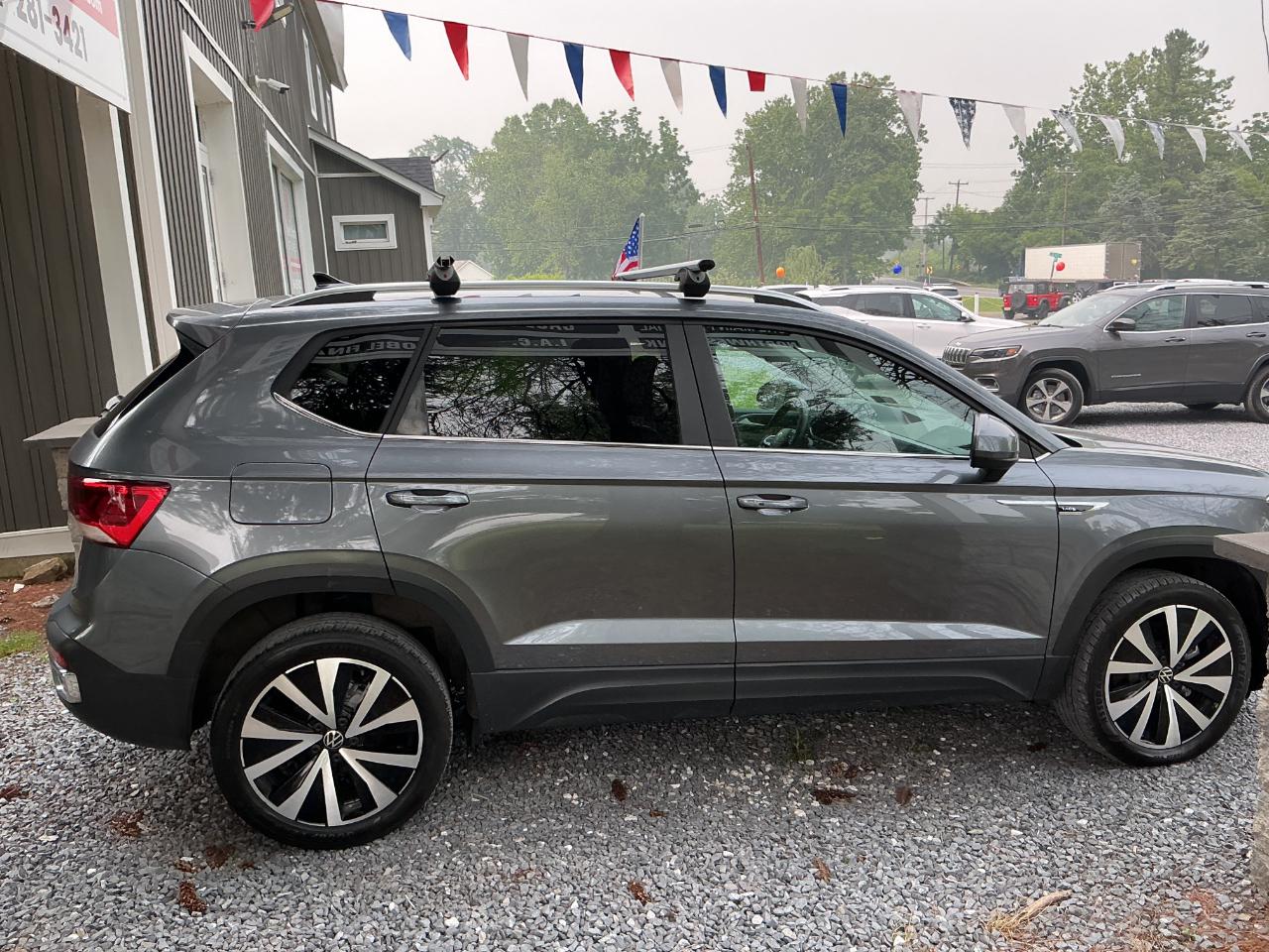 Volkswagen Taos SE FWD 2022